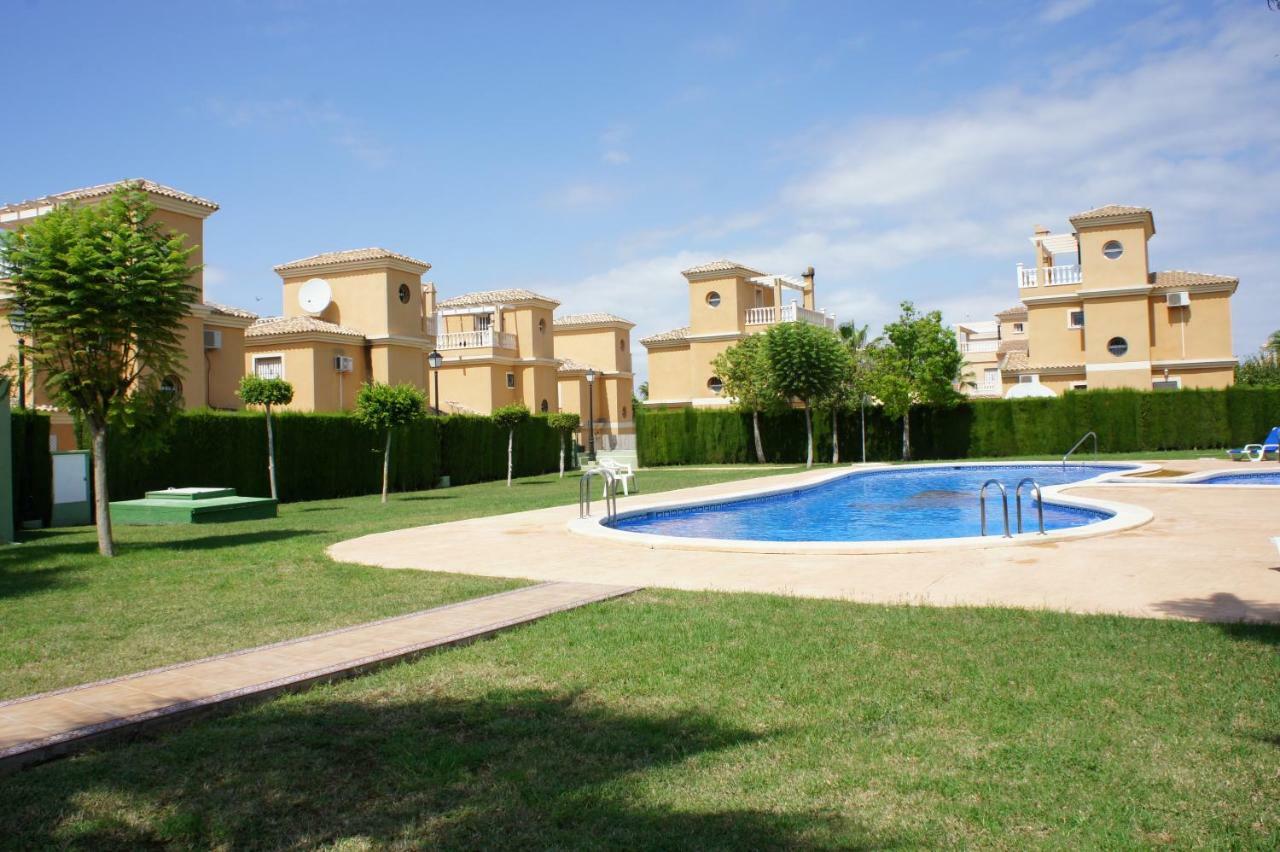 Villa Las Tres Perlas Algorfa Exteriér fotografie